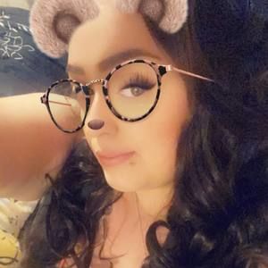 Meet your Posher, Karima